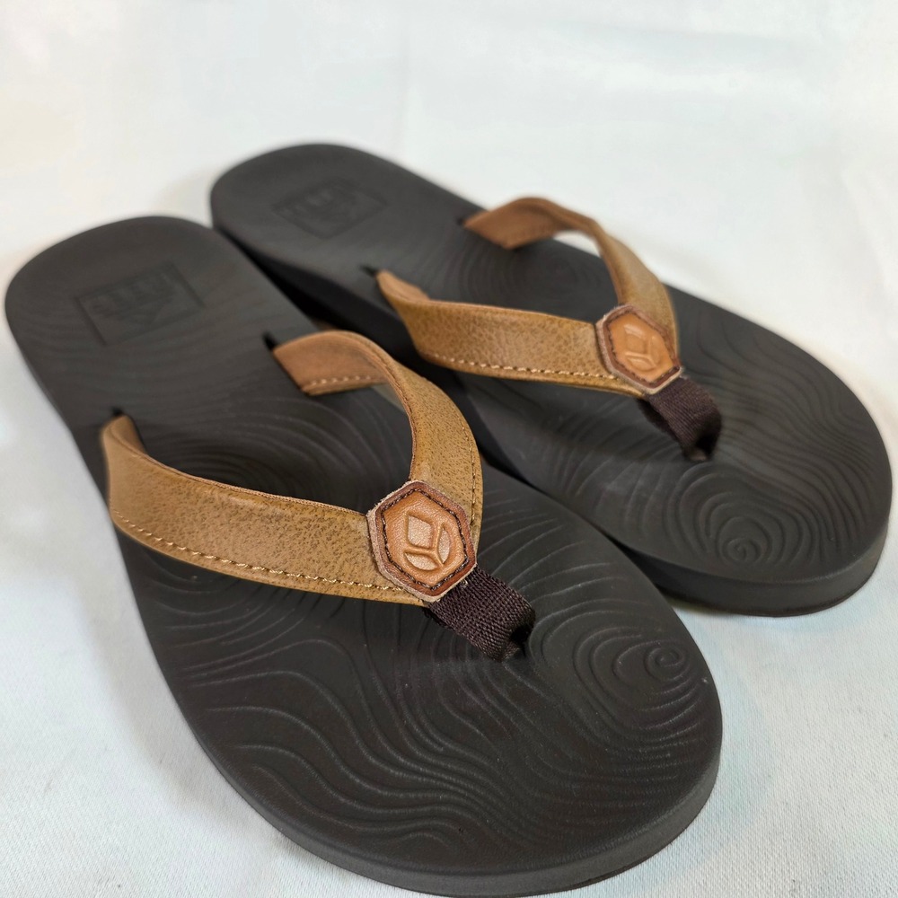 NWOT Reef Zen Love Flip Flop Sandals Womens 5 Brown Tan Flip Flops Casual Beach